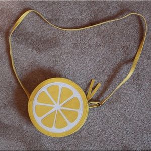 Lemon purse